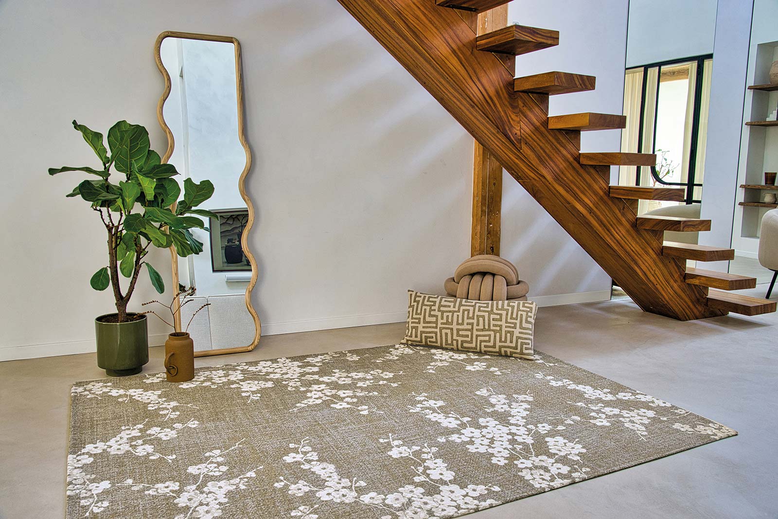 Louis De Poortere tapis Sakura 9372 Wet Garden interior 1